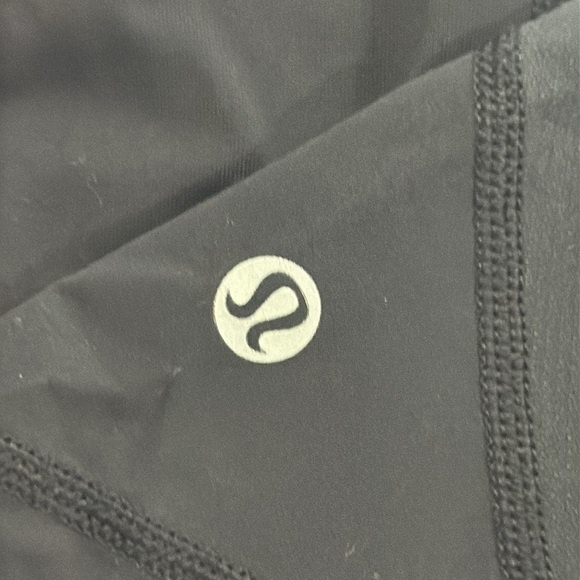 Lululemon Cropped Leggings - Picture 5 of 12